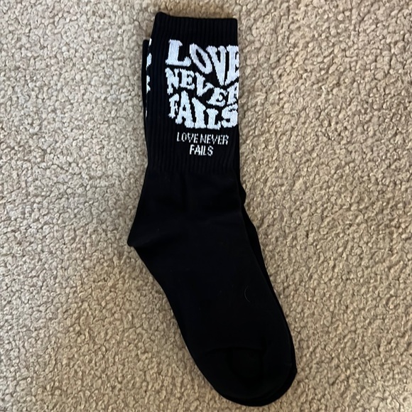 New "Love Never Fails" and “Choosing to be Kind” Socks - Picture 2 of 7